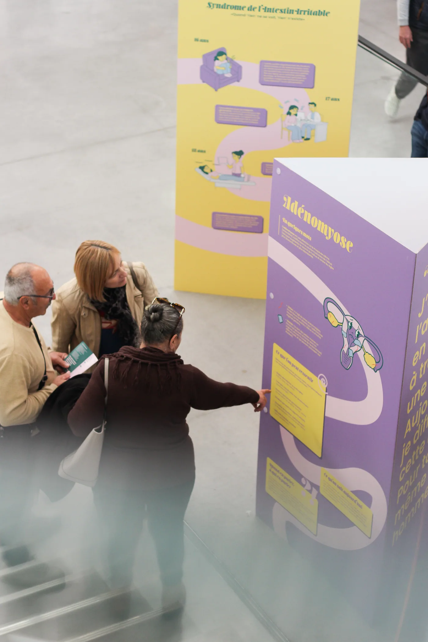 Bénévoles d'Endonenette sur un stand